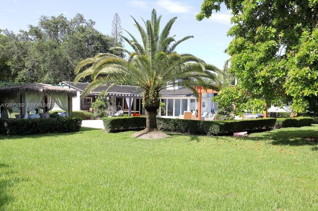 5250 SW 62nd Ave, Miami, FL 33155