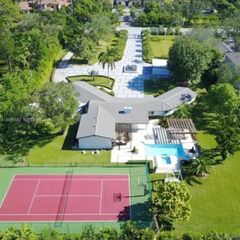 5250 SW 62nd Ave, Miami, FL 33155