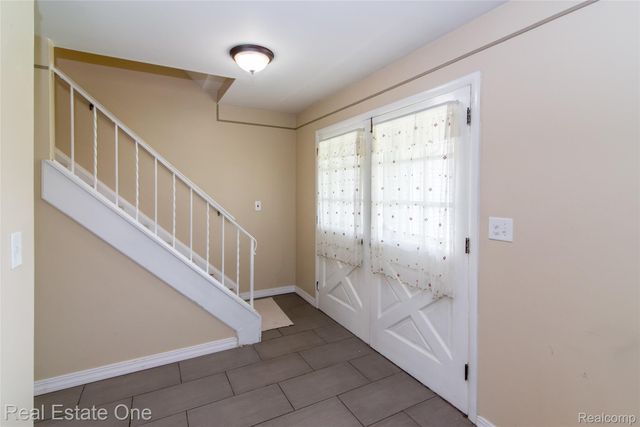 30670 Woodstock Street, Southfield, MI 48076