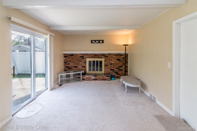 30670 Woodstock Street, Southfield, MI 48076