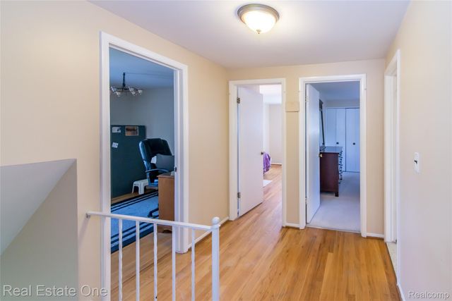 30670 Woodstock Street, Southfield, MI 48076