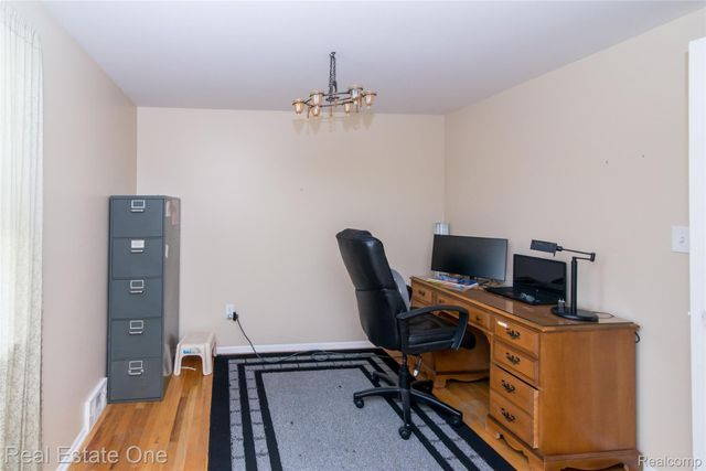 30670 Woodstock Street, Southfield, MI 48076