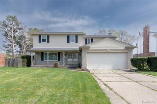 30670 Woodstock Street, Southfield, MI 48076