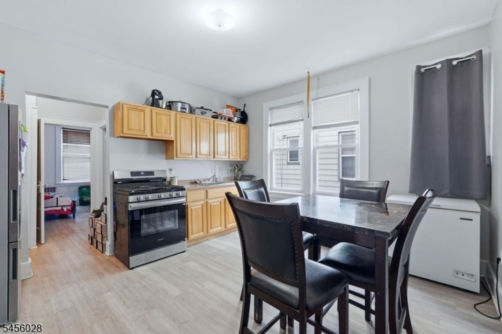 66 Halstead St, Newark City, NJ 07106 — photo 5