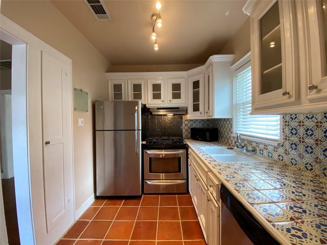 1807 Park Street, Houston, TX 77019