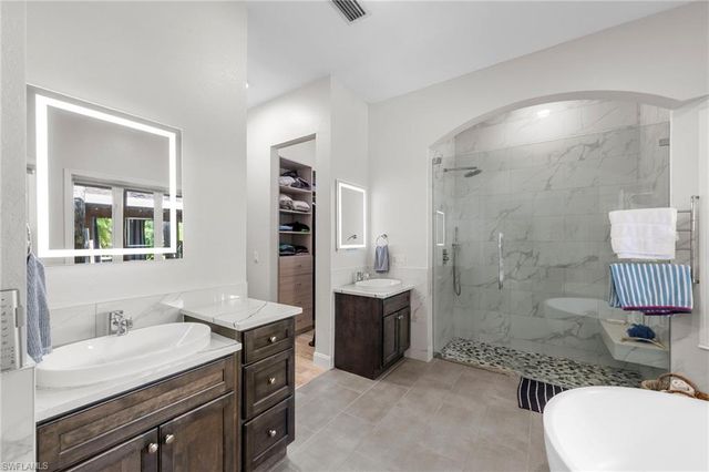 12010 Honeysuckle RD, Fort Myers, FL 33966