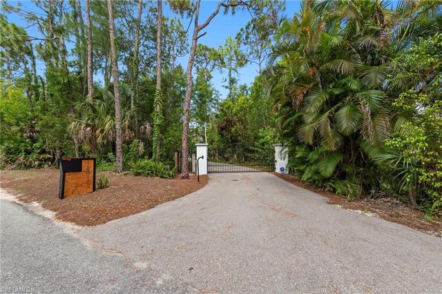 12010 Honeysuckle RD, Fort Myers, FL 33966