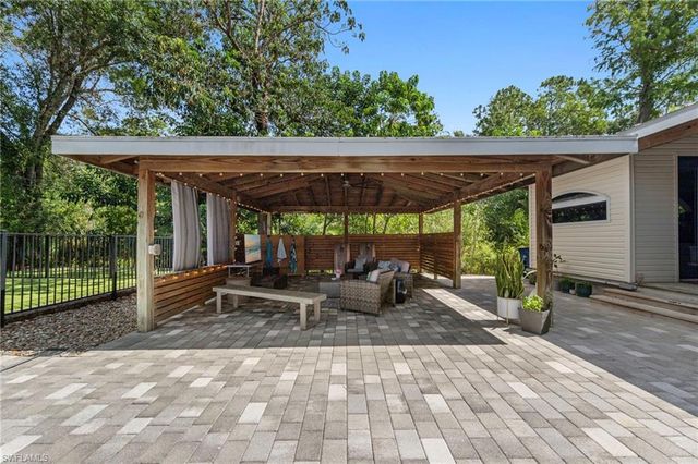 12010 Honeysuckle RD, Fort Myers, FL 33966