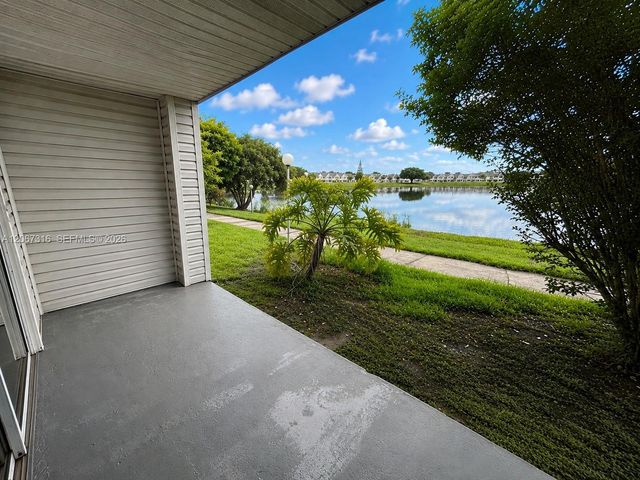 3409 NW 44th Street 106, Oakland Park, FL 33309
