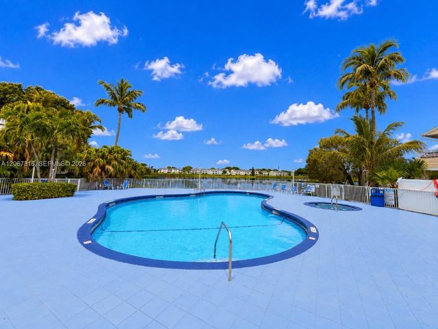 3409 NW 44th Street 106, Oakland Park, FL 33309