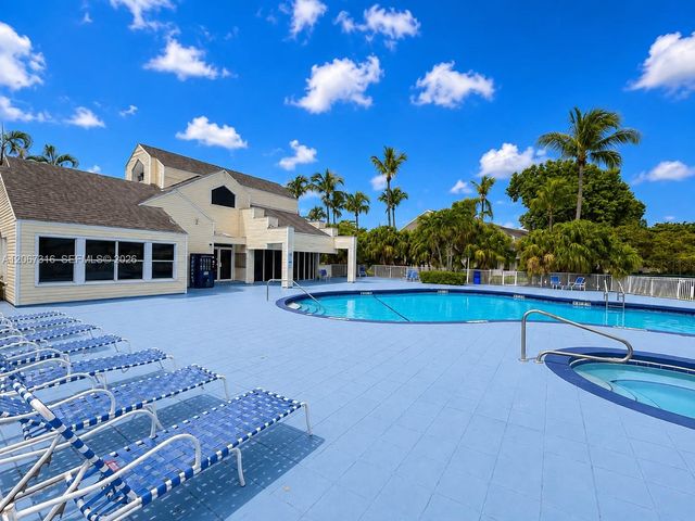 3409 NW 44th Street 106, Oakland Park, FL 33309