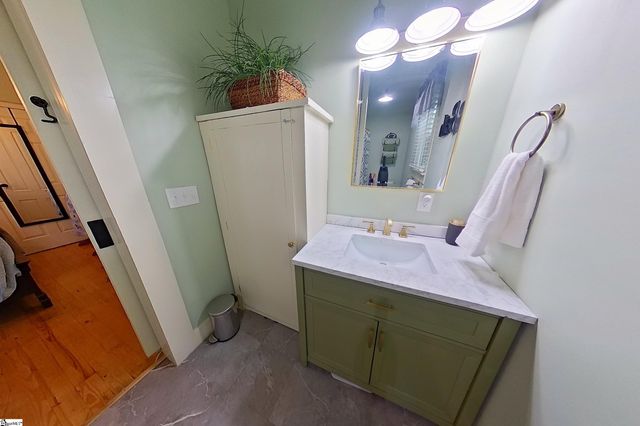 805 Buncombe Street Extension, Woodruff, SC 29388