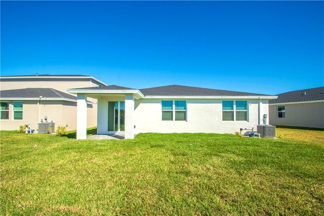 5457 Hampton Park Circle, Vero Beach, FL 32966