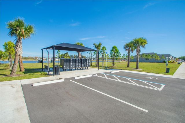 5457 Hampton Park Circle, Vero Beach, FL 32966