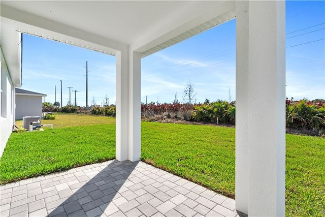 5457 Hampton Park Circle, Vero Beach, FL 32966