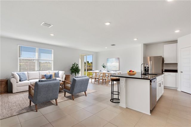 5457 Hampton Park Circle, Vero Beach, FL 32966