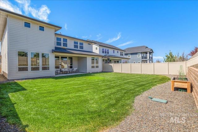 5562 S Zaivcla Ave, Meridian, ID 83642