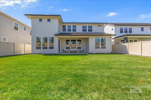 5562 S Zaivcla Ave, Meridian, ID 83642
