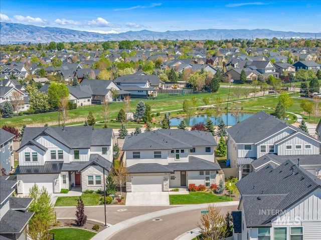 5562 S Zaivcla Ave, Meridian, ID 83642