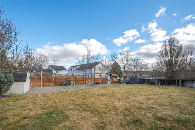 3727 S Bates Dr, Spokane Valley, WA 99206