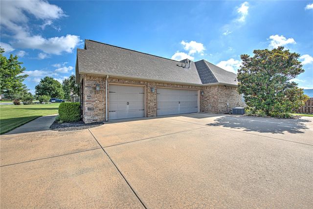 472 Wildcrest Drive, Farmington, AR 72730