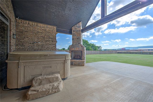 472 Wildcrest Drive, Farmington, AR 72730