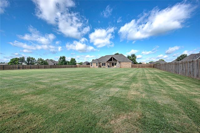 472 Wildcrest Drive, Farmington, AR 72730
