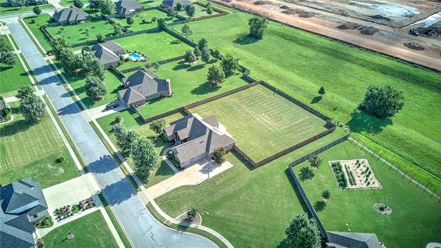 472 Wildcrest Drive, Farmington, AR 72730