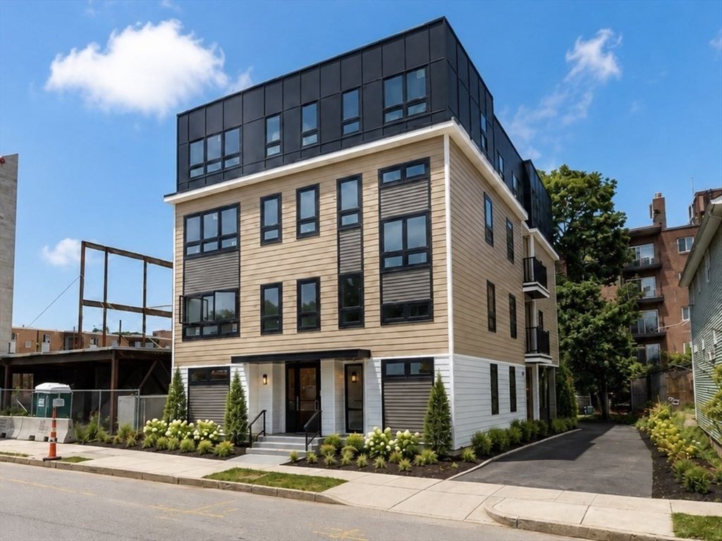 820 Hyde Park Ave. 202, Boston, MA 02136