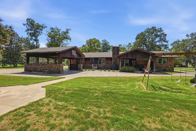 1826 Caldwell Street, Conway, AR 72034