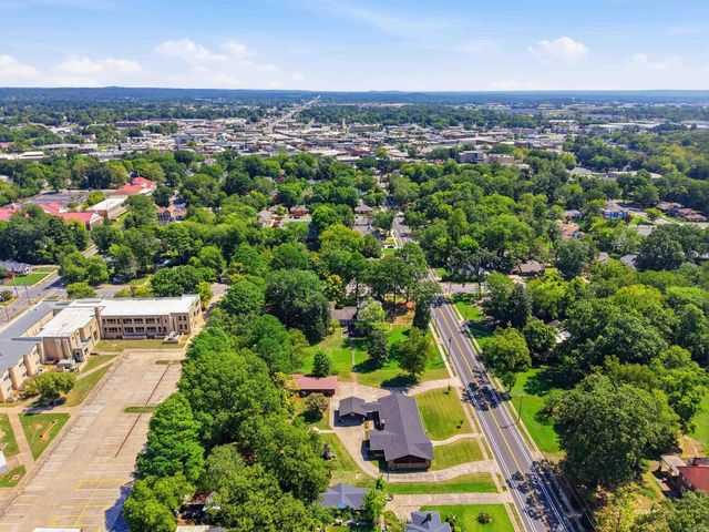 1826 Caldwell Street, Conway, AR 72034