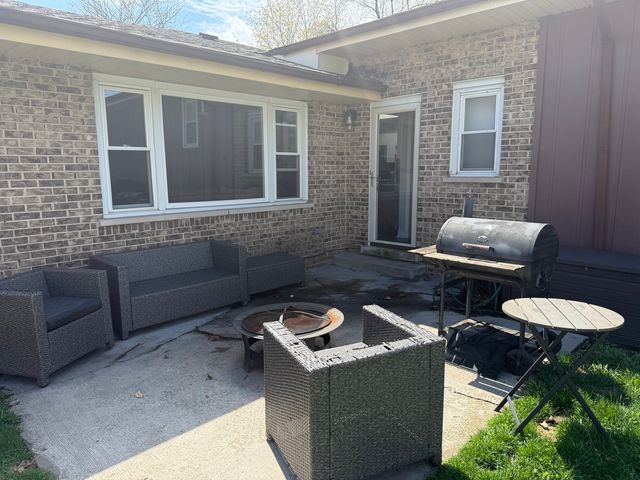 2640 W 85th Street, Chicago, IL 60652