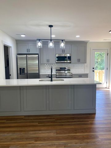 2015 Oak Street, Signal Mountain, TN 37377