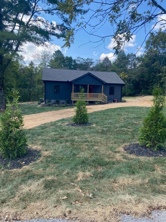 2015 Oak Street, Signal Mountain, TN 37377