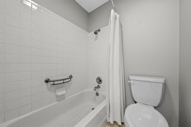 9920 Sandalwood Drive, Woodway, TX 76712