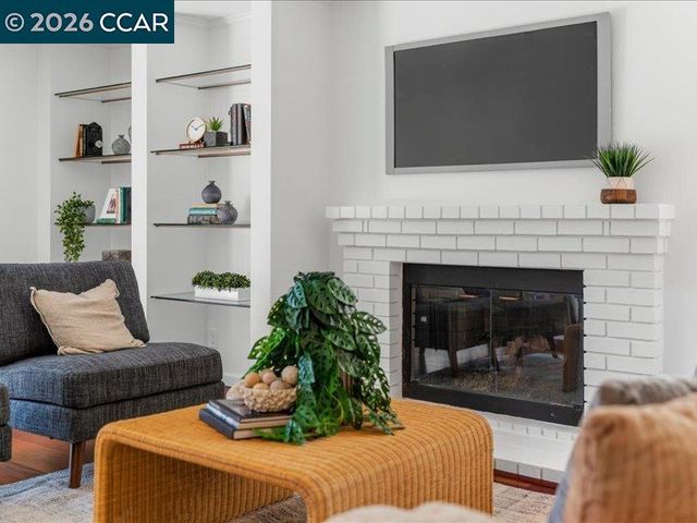 209 Walnut Creek Ct, Danville, CA 94506