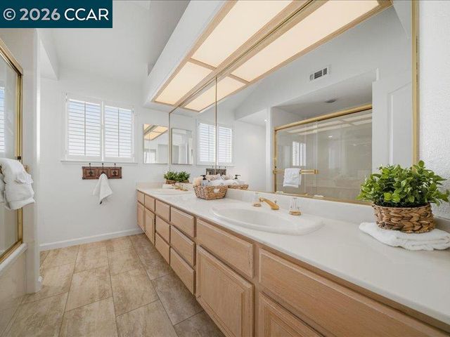 209 Walnut Creek Ct, Danville, CA 94506