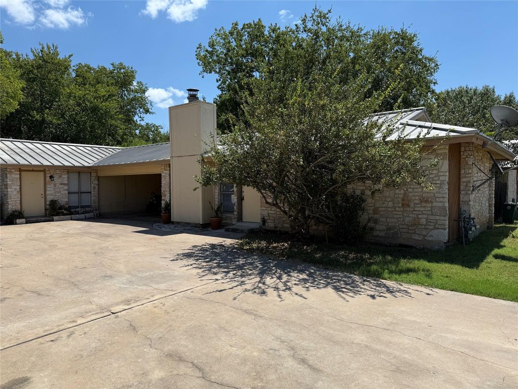 2106 Conestoga TRL B, Austin, TX 78744