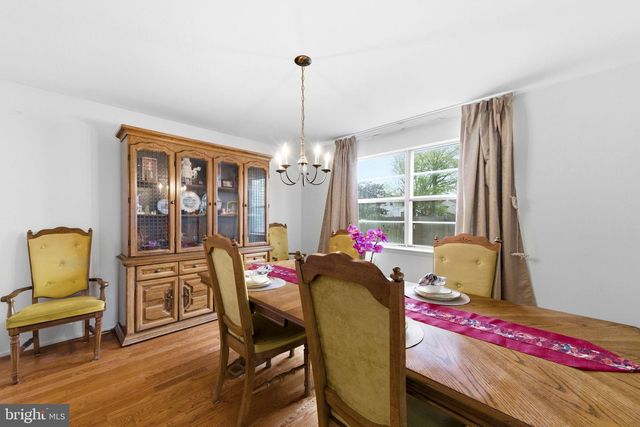 1661 BLUE JAY LN, Cherry Hill, NJ 08003