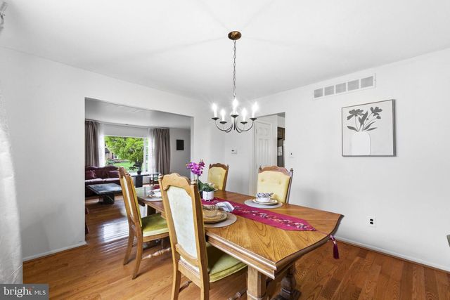 1661 BLUE JAY LN, Cherry Hill, NJ 08003