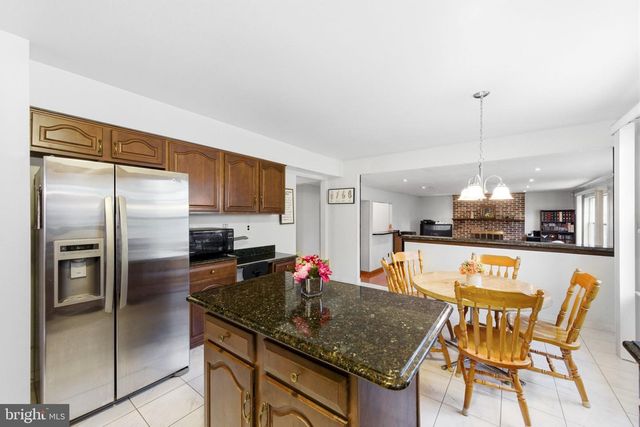 1661 BLUE JAY LN, Cherry Hill, NJ 08003