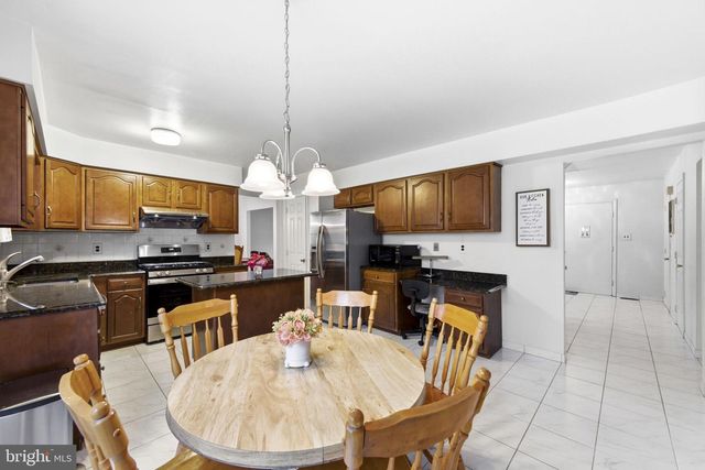 1661 BLUE JAY LN, Cherry Hill, NJ 08003