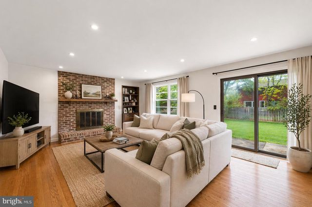 1661 BLUE JAY LN, Cherry Hill, NJ 08003