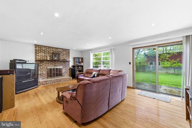 1661 BLUE JAY LN, Cherry Hill, NJ 08003