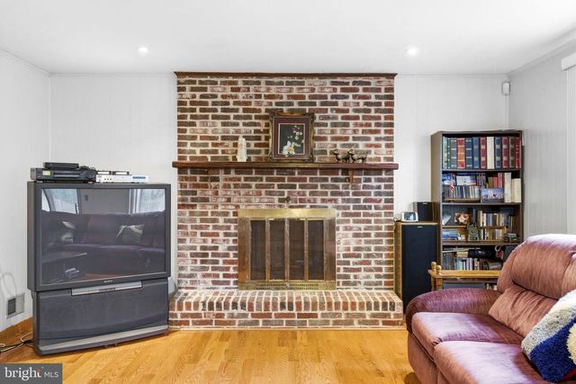 1661 BLUE JAY LN, Cherry Hill, NJ 08003