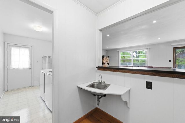 1661 BLUE JAY LN, Cherry Hill, NJ 08003