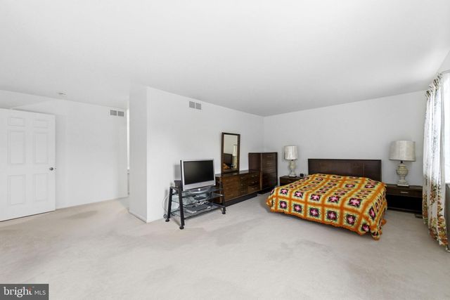 1661 BLUE JAY LN, Cherry Hill, NJ 08003