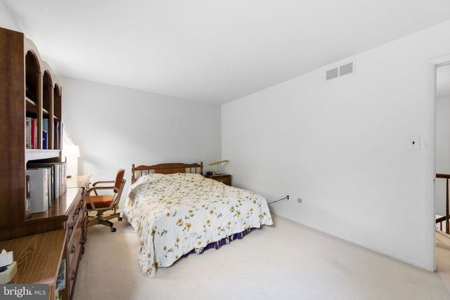 1661 BLUE JAY LN, Cherry Hill, NJ 08003