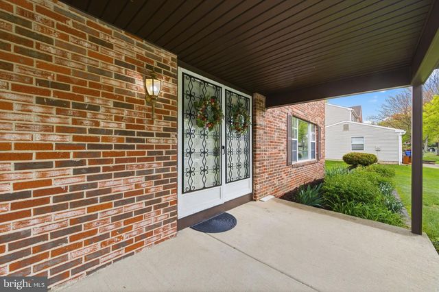 1661 BLUE JAY LN, Cherry Hill, NJ 08003