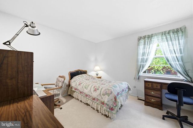 1661 BLUE JAY LN, Cherry Hill, NJ 08003